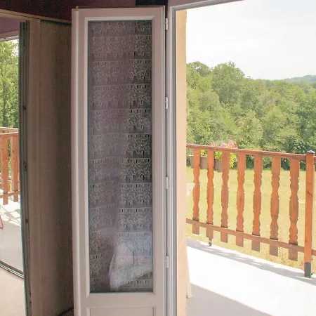 Дом отдыха Two-bedroom Holiday In Salies-de-bearn Сали-де-Беарн